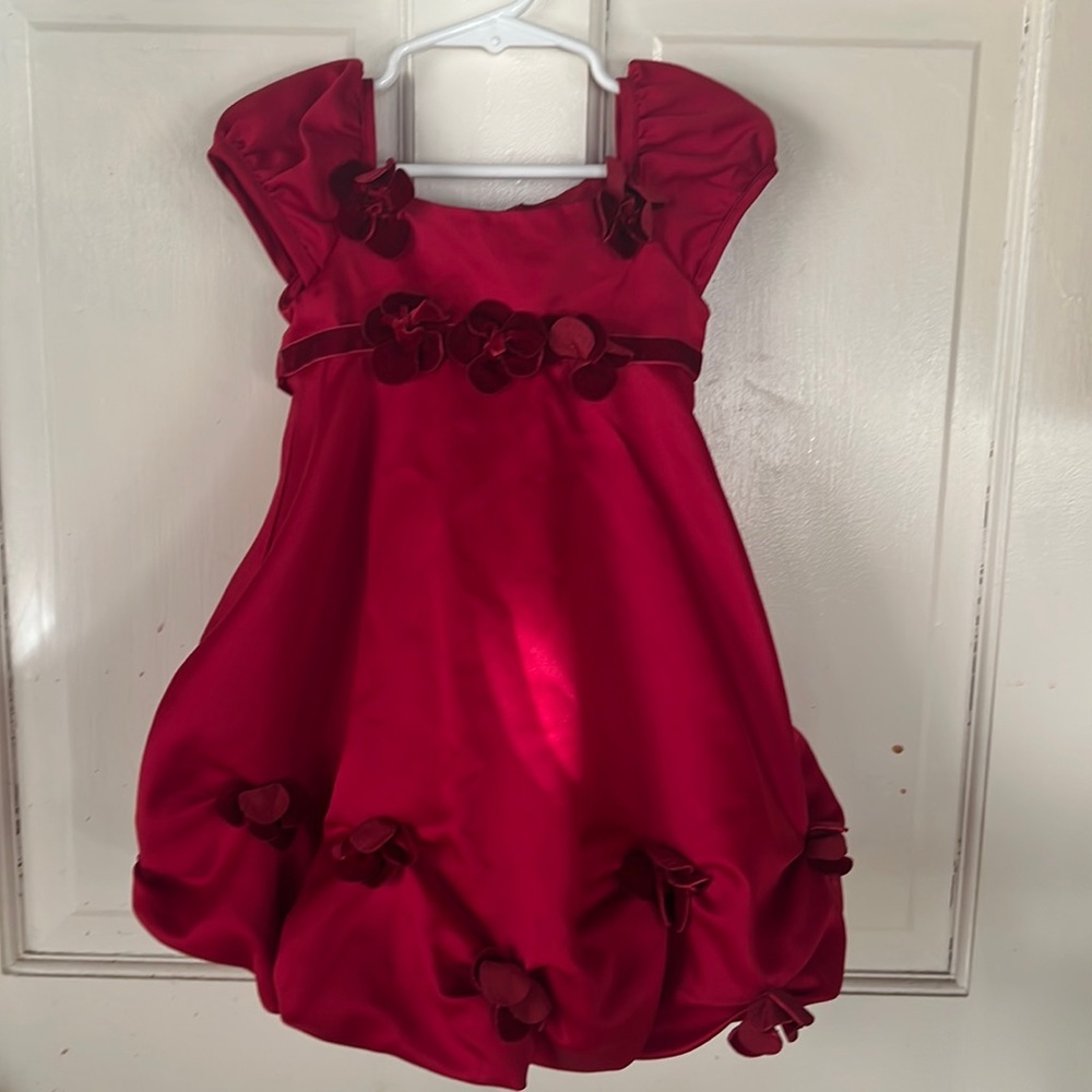 Beautiful red satin sheen velvet trim  Sz 2 girls holiday Christmas dress